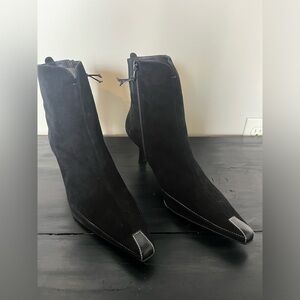 Donald J Pliner | NWT heeled black boots